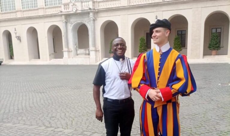 WhatsApp Image 2023-10-03 at 23.43.55 (2)